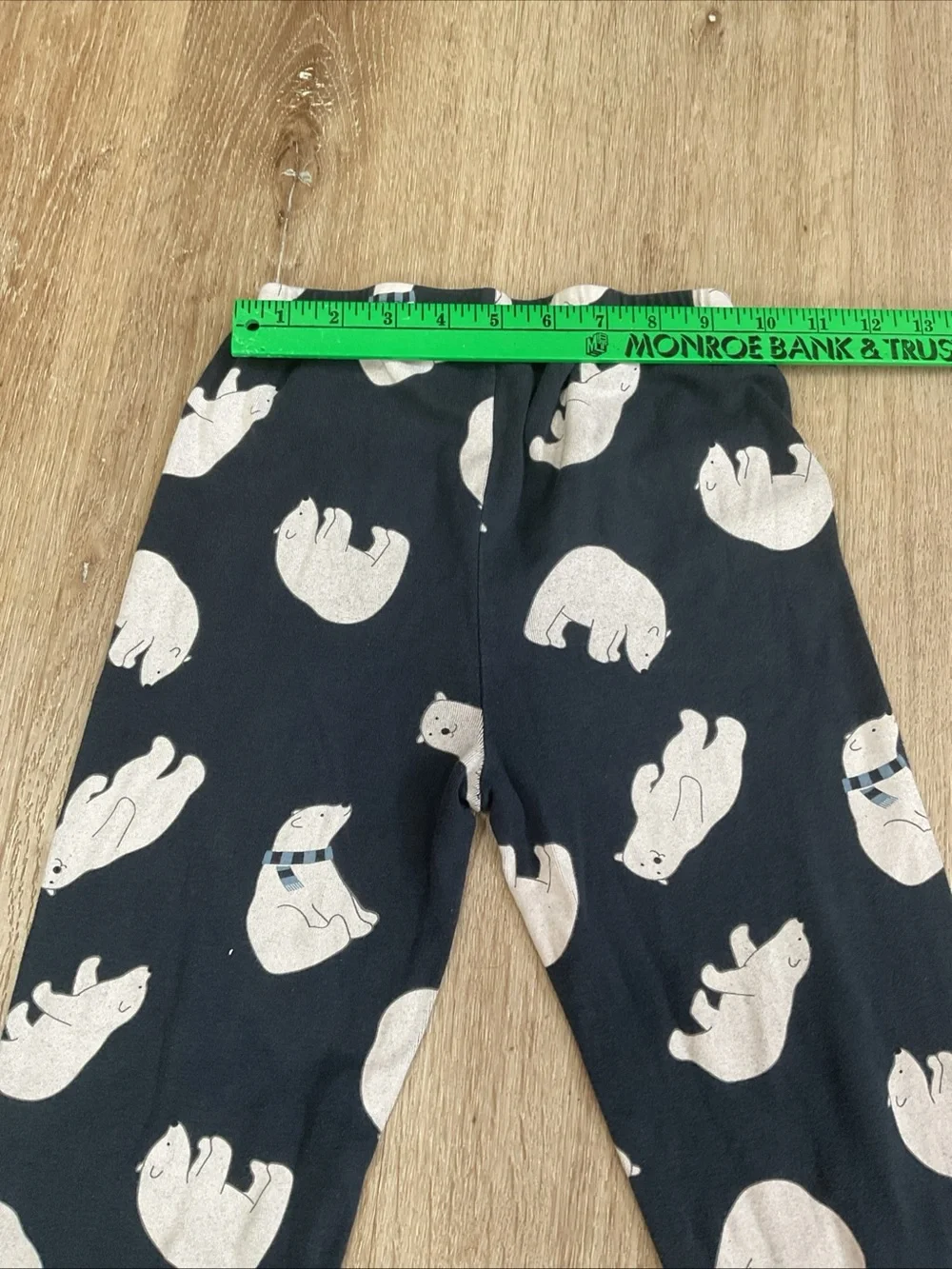 Gymboree - Navy Lounge Pants with White Polar Bear Motif - Boys Size Medium
